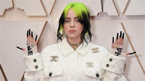 Billie Eilish showed off her twerking skills on Instagram